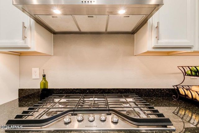 3855 S MCQUEEN Road 14, Chandler, AZ 85286