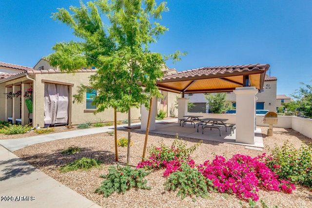 3855 S MCQUEEN Road 14, Chandler, AZ 85286