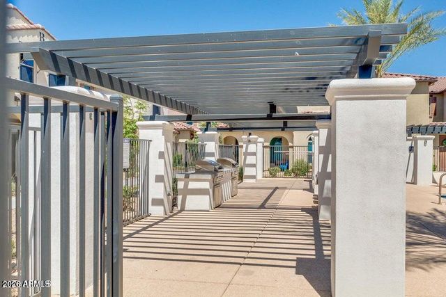 3855 S MCQUEEN Road 14, Chandler, AZ 85286