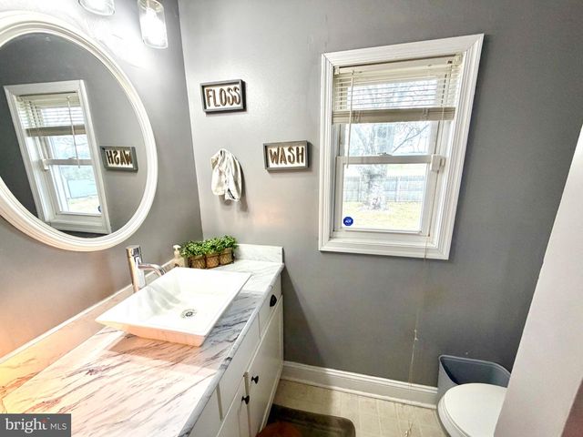 114 WOTHERS RD, Greensboro, MD 21639