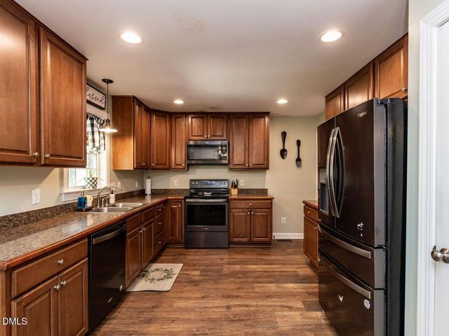 61 Shepherd Drive, Benson, NC 27504