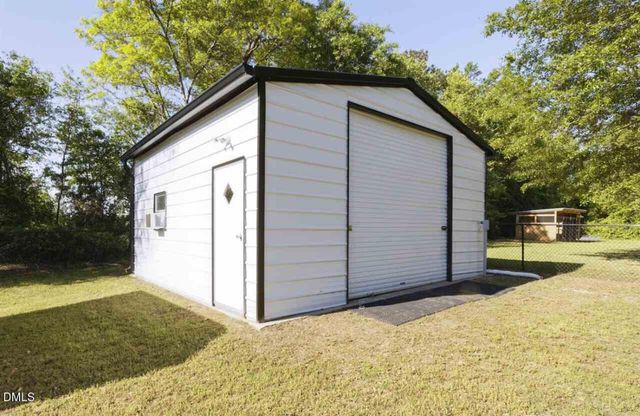 61 Shepherd Drive, Benson, NC 27504