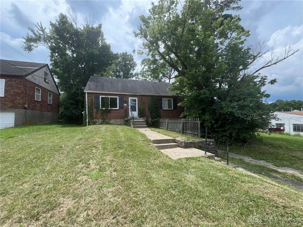 1963 W North Bend Road, Cincinnati, OH 45224