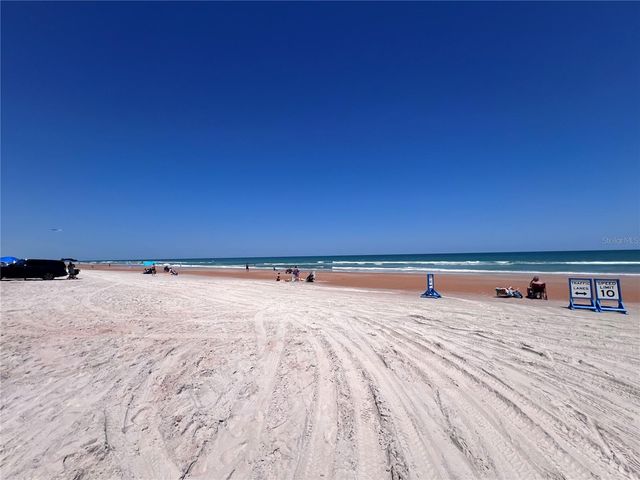 24 ORIOLE CIRCLE B, Ormond Beach, FL 32176