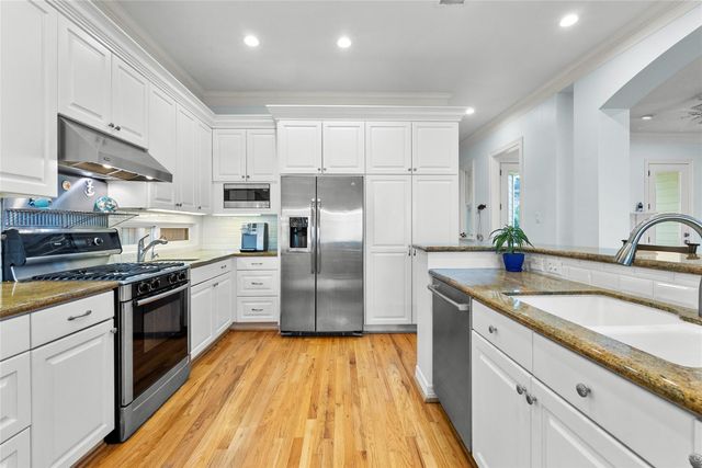 1207 N Shore Drive, Clear Lake Shores, TX 77565