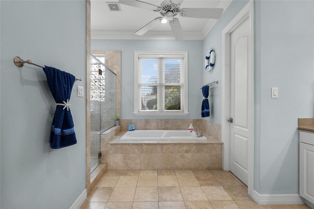 1207 N Shore Drive, Clear Lake Shores, TX 77565