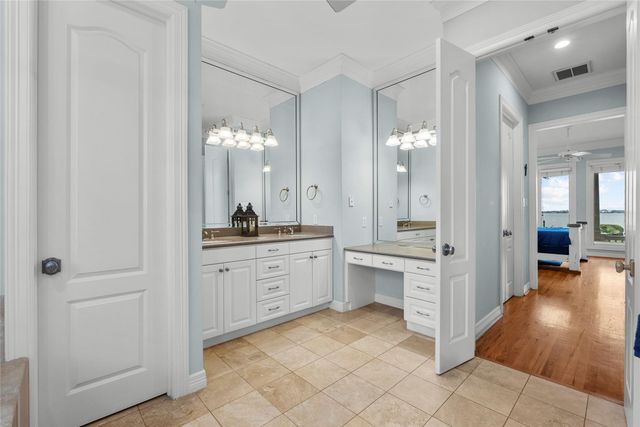 1207 N Shore Drive, Clear Lake Shores, TX 77565