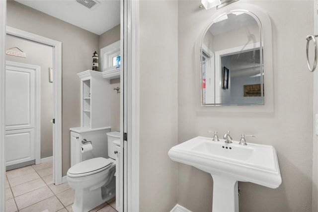 1207 N Shore Drive, Clear Lake Shores, TX 77565