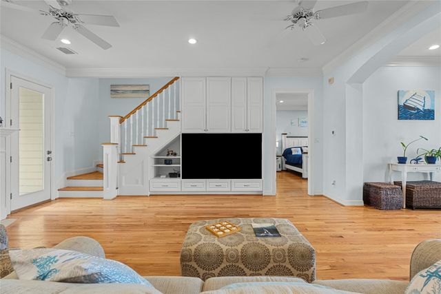 1207 N Shore Drive, Clear Lake Shores, TX 77565