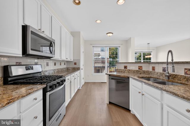 5300 SANDYFORD ST, Alexandria, VA 22315