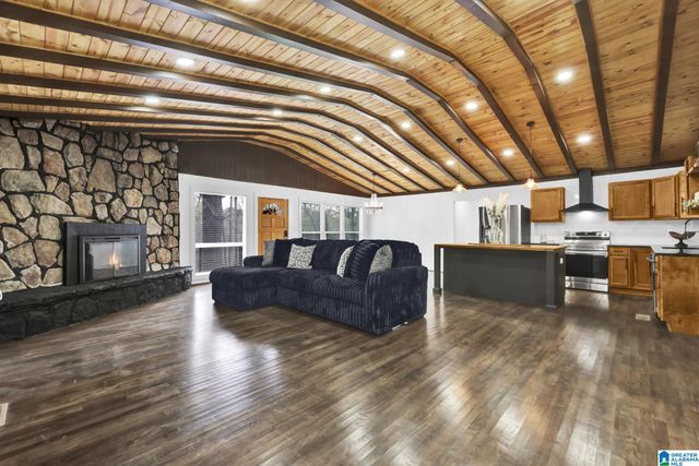 1732 FORESTDALE BOULEVARD, Birmingham, AL 35214