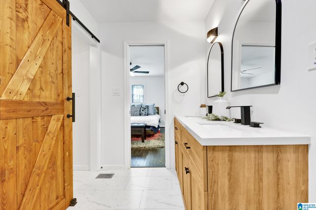 1732 FORESTDALE BOULEVARD, Birmingham, AL 35214