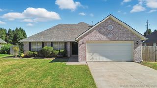 4611 S 200th East Avenue, Broken Arrow, OK 74014