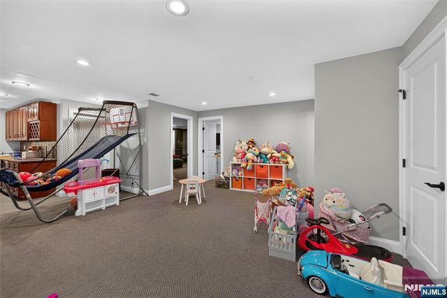 80 Holland Avenue, Demarest, NJ 07627
