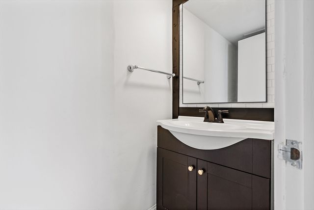 379 Concord Rd 1&2, Sudbury, MA 01776