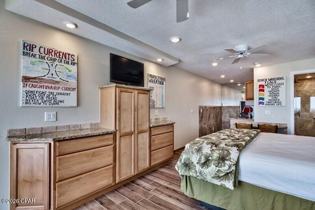 Image 7 of property listing at 15617 Front Beach Road c23, Panama City Beach, FL 32413