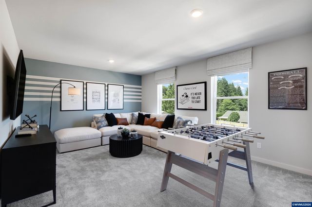 2690 Mt Saint Helens Av SE, Salem, OR 97302