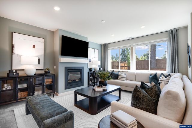 2690 Mt Saint Helens Av SE, Salem, OR 97302