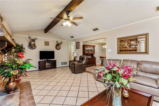 546 Vista Dr, Odem, TX 78370