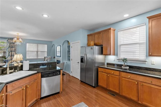 1405 Longwood DR, Norfolk, VA 23508