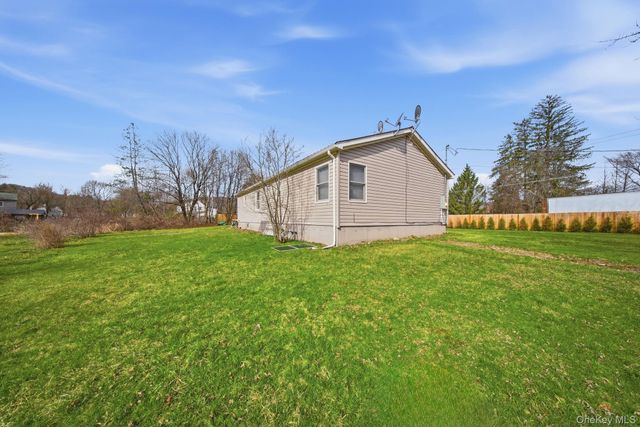 32 Meadow Street, Livingston Manor, NY 12758