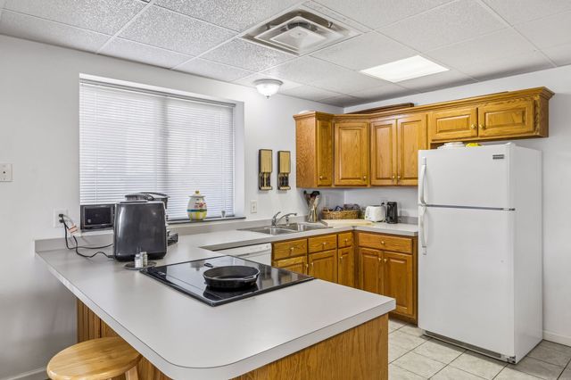 371 Lakeview Dr, Mount Juliet, TN 37122