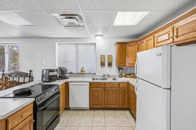 371 Lakeview Dr, Mount Juliet, TN 37122