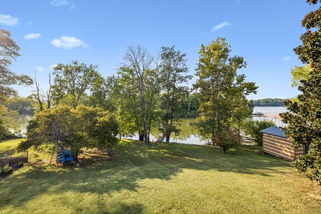 371 Lakeview Dr, Mount Juliet, TN 37122