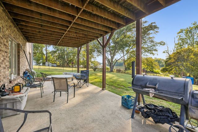 371 Lakeview Dr, Mount Juliet, TN 37122