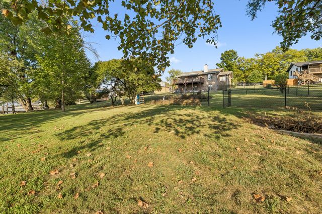371 Lakeview Dr, Mount Juliet, TN 37122