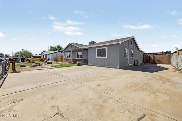 2350 N 51ST Drive, Phoenix, AZ 85035