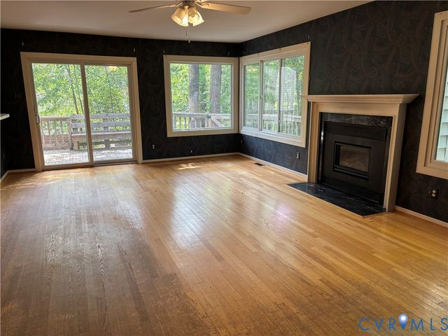 10739 High Mountain Ct, Glen Allen, VA 23060