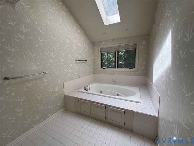 10739 High Mountain Ct, Glen Allen, VA 23060
