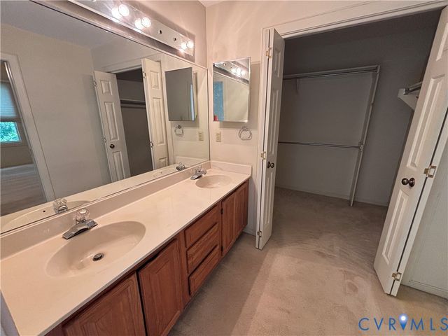 10739 High Mountain Ct, Glen Allen, VA 23060