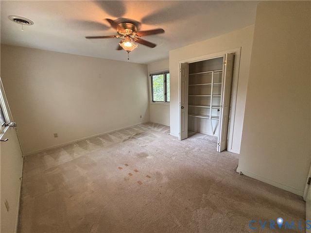 10739 High Mountain Ct, Glen Allen, VA 23060