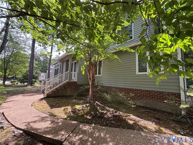 10739 High Mountain Ct, Glen Allen, VA 23060