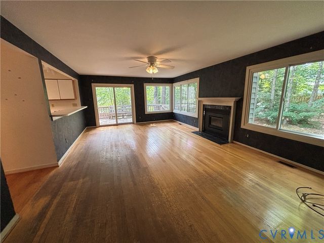 10739 High Mountain Ct, Glen Allen, VA 23060