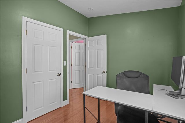 20 Darrow Drive, Warwick, RI 02886