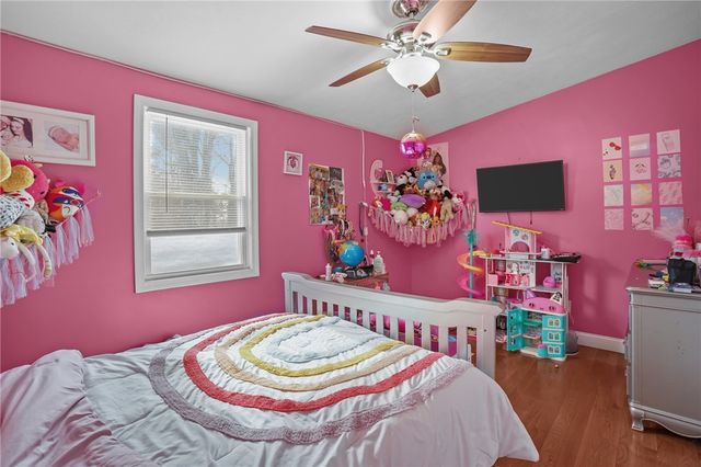 20 Darrow Drive, Warwick, RI 02886