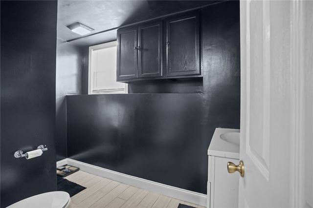 20 Darrow Drive, Warwick, RI 02886