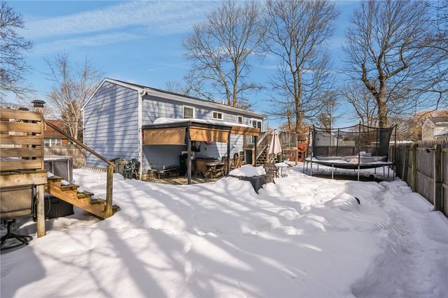 20 Darrow Drive, Warwick, RI 02886