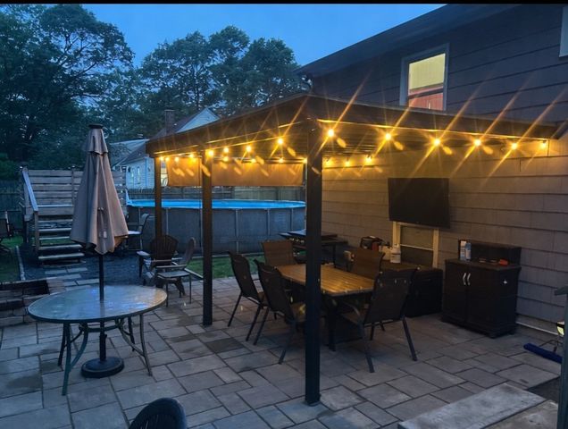 20 Darrow Drive, Warwick, RI 02886