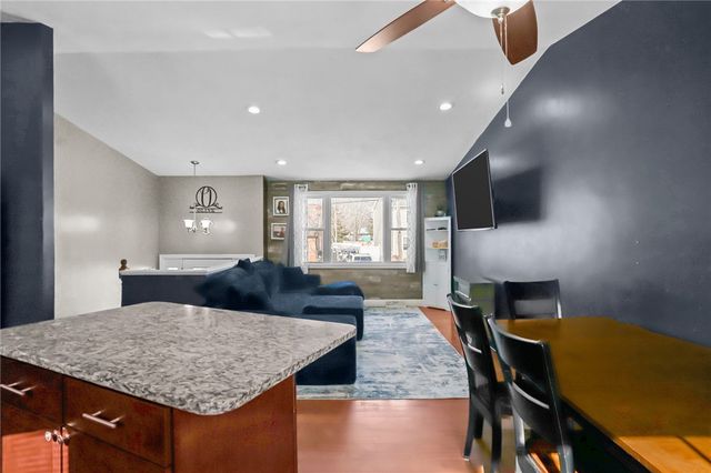 20 Darrow Drive, Warwick, RI 02886