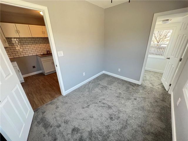 11117 E 15th Street S, Independence, MO 64052