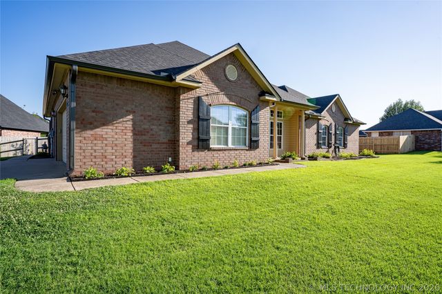 10688 E 142nd Court North N, Collinsville, OK 74021
