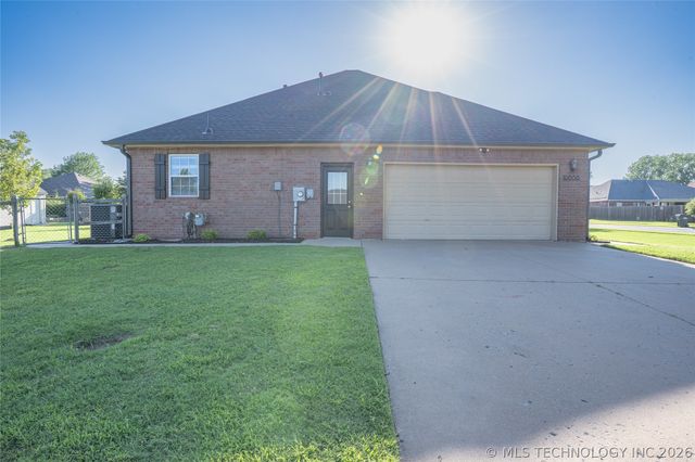10688 E 142nd Court North N, Collinsville, OK 74021
