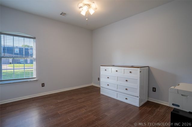 10688 E 142nd Court North N, Collinsville, OK 74021