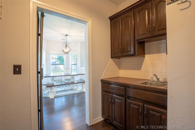 10688 E 142nd Court North N, Collinsville, OK 74021