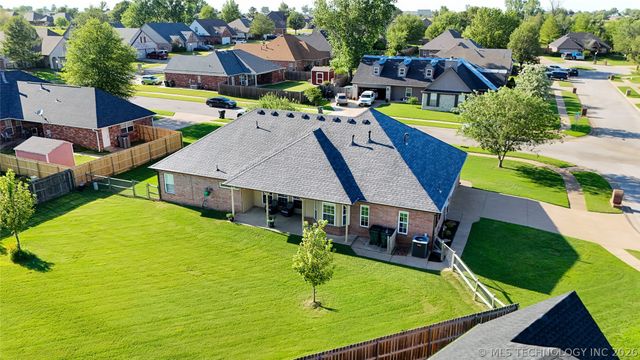 10688 E 142nd Court North N, Collinsville, OK 74021
