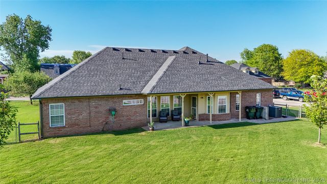 10688 E 142nd Court North N, Collinsville, OK 74021
